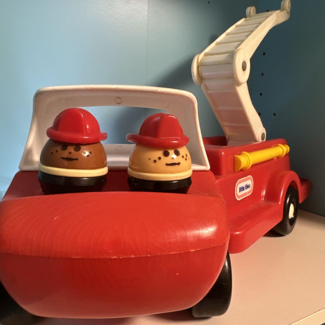 リトルタイクス 消防車 - メルカリ