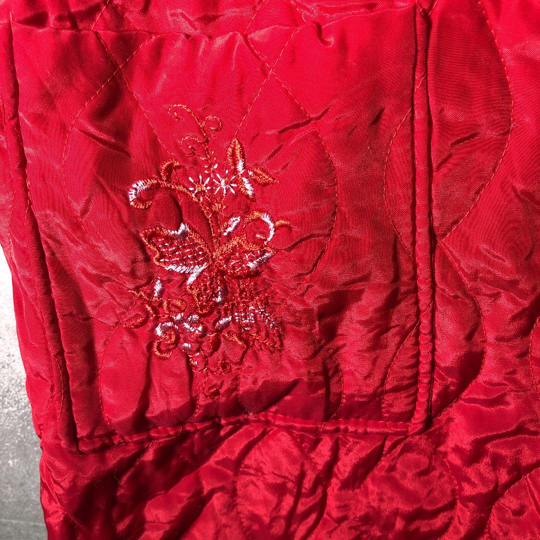 ヴィンテージ】花刺繍キルティングベスト 昭和レトロ 古着AS1