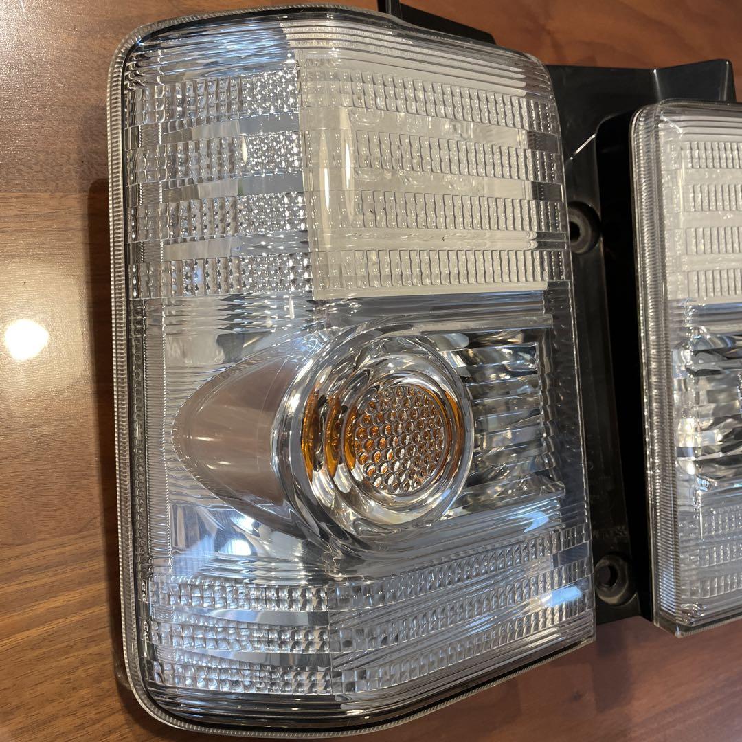 ムーヴコンテ　　　　　　　　　　　　 後期LEDクリアテールランプ
