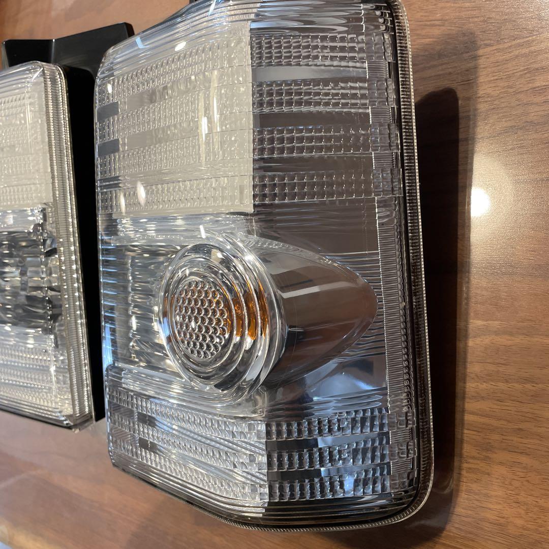 ムーヴコンテ　　　　　　　　　　　　 後期LEDクリアテールランプ