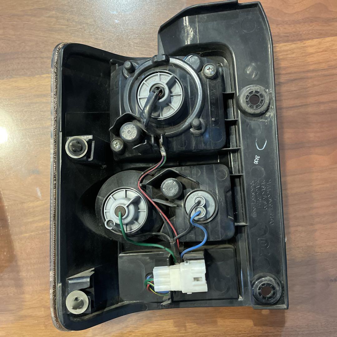 ムーヴコンテ　　　　　　　　　　　　 後期LEDクリアテールランプ