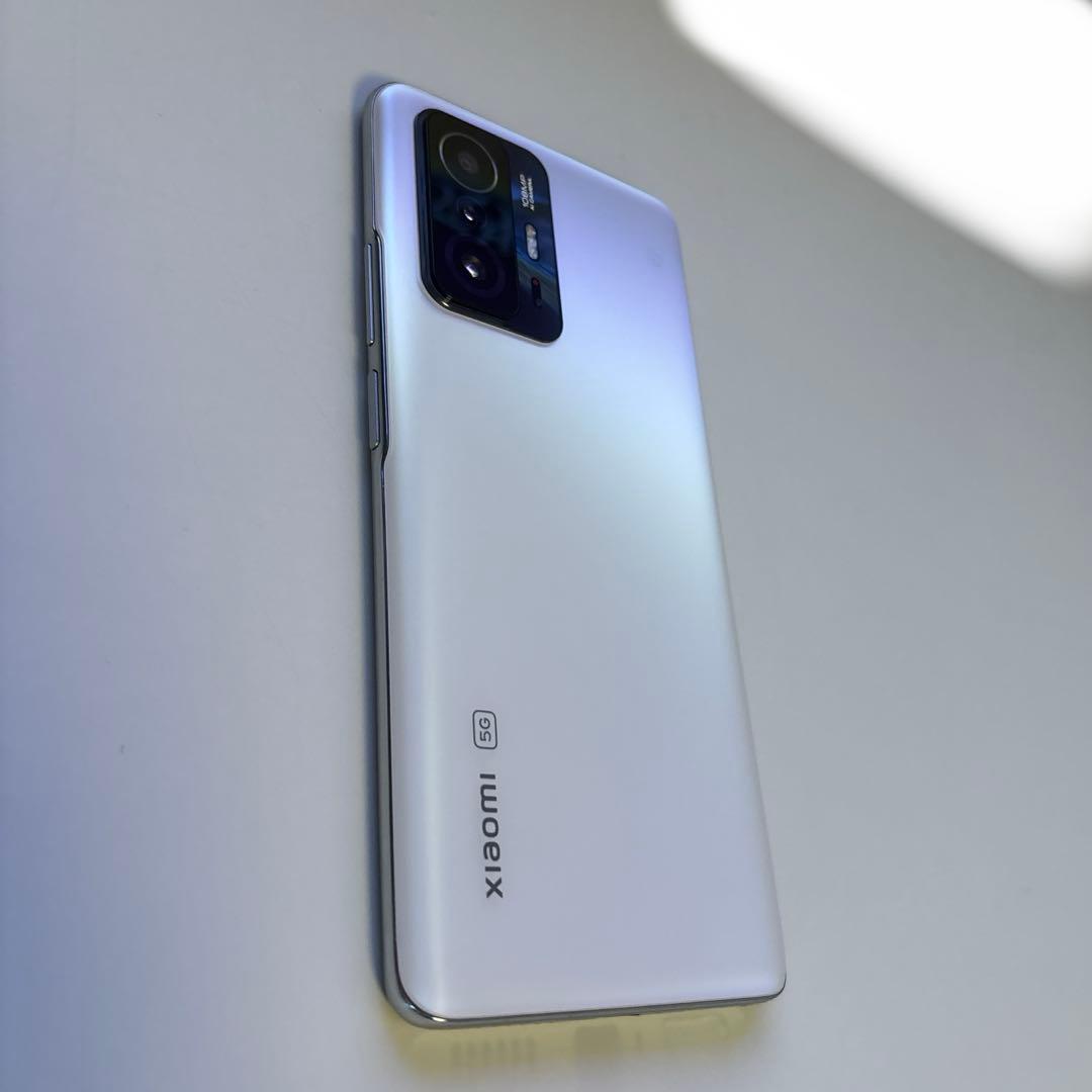 128GB ムーンライトホワイト