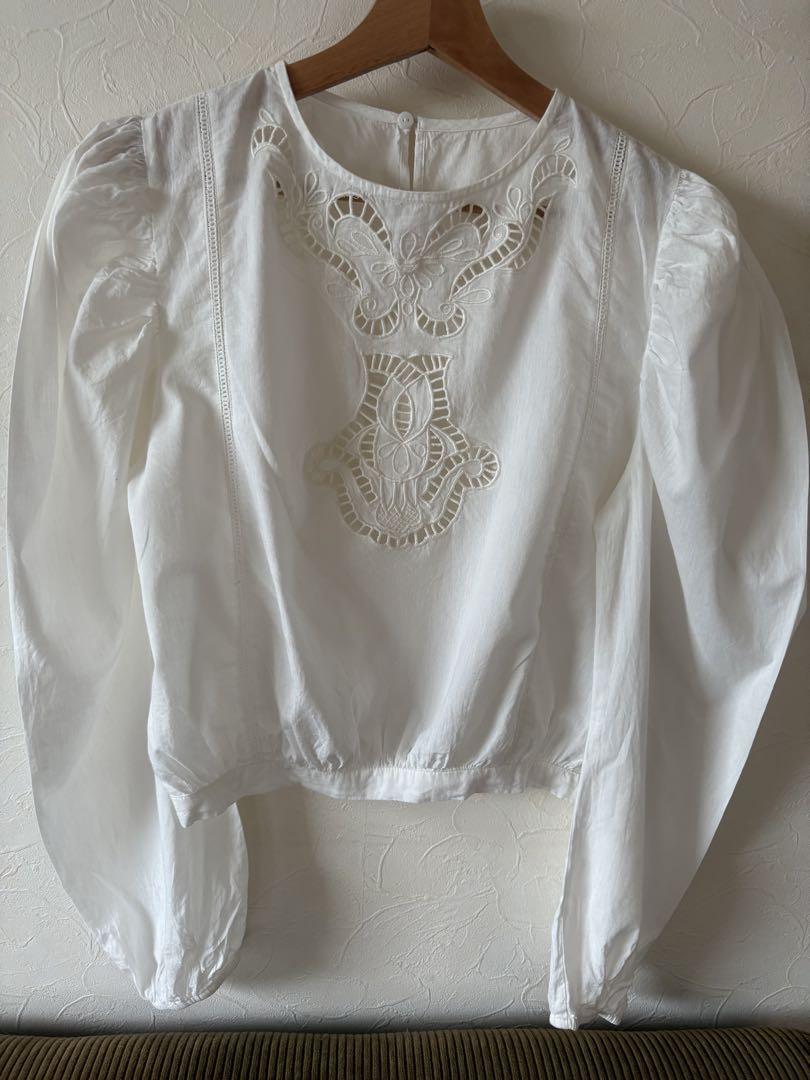 トップス anuke Cutwork Puff Blouse