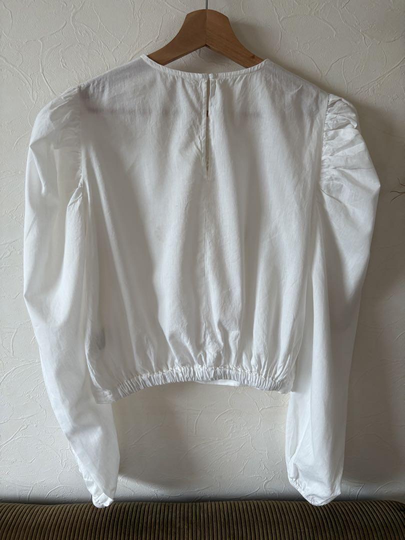 トップス anuke Cutwork Puff Blouse