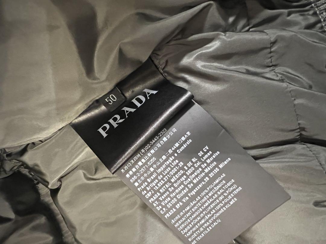 PRADA 黒 ダウンジャケット フード付き