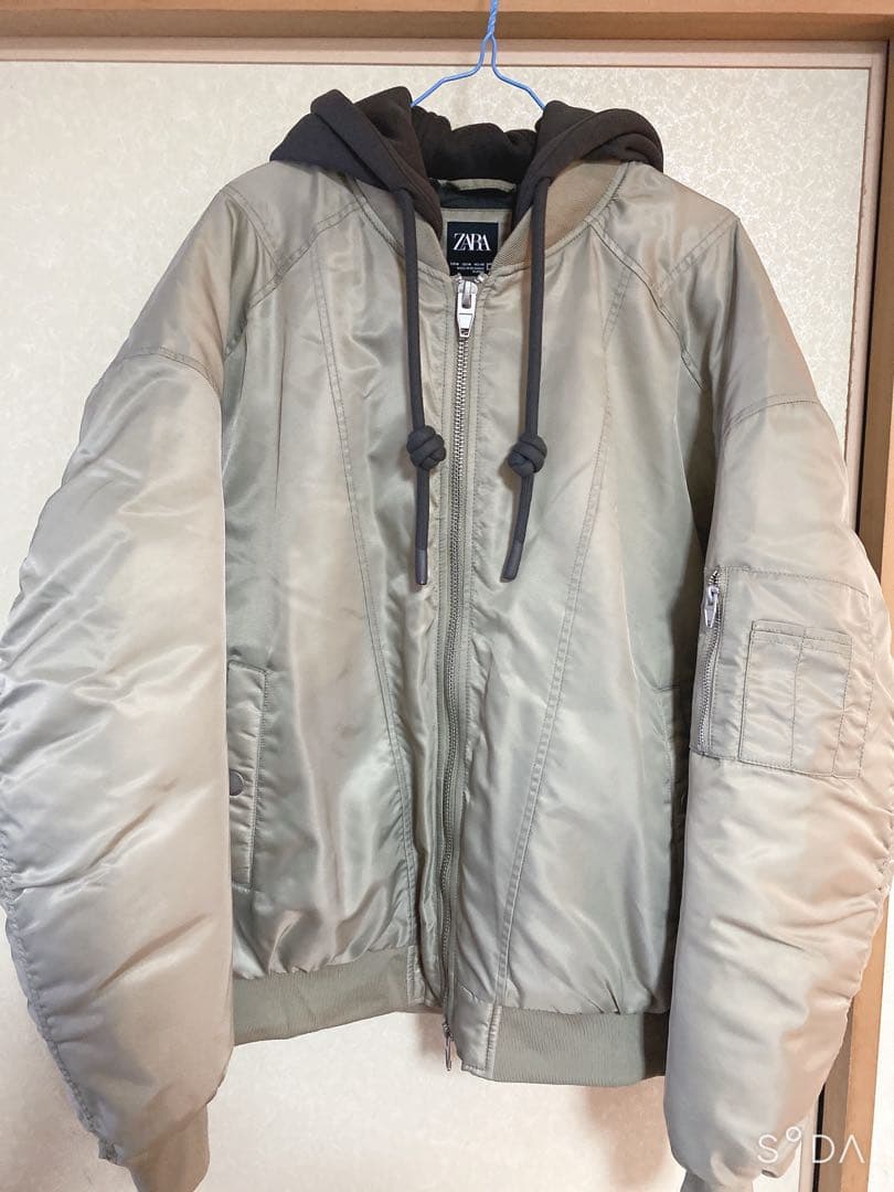 ZARA MA-1ジャケット レイヤード風フード付き 美品 中綿 7,656円