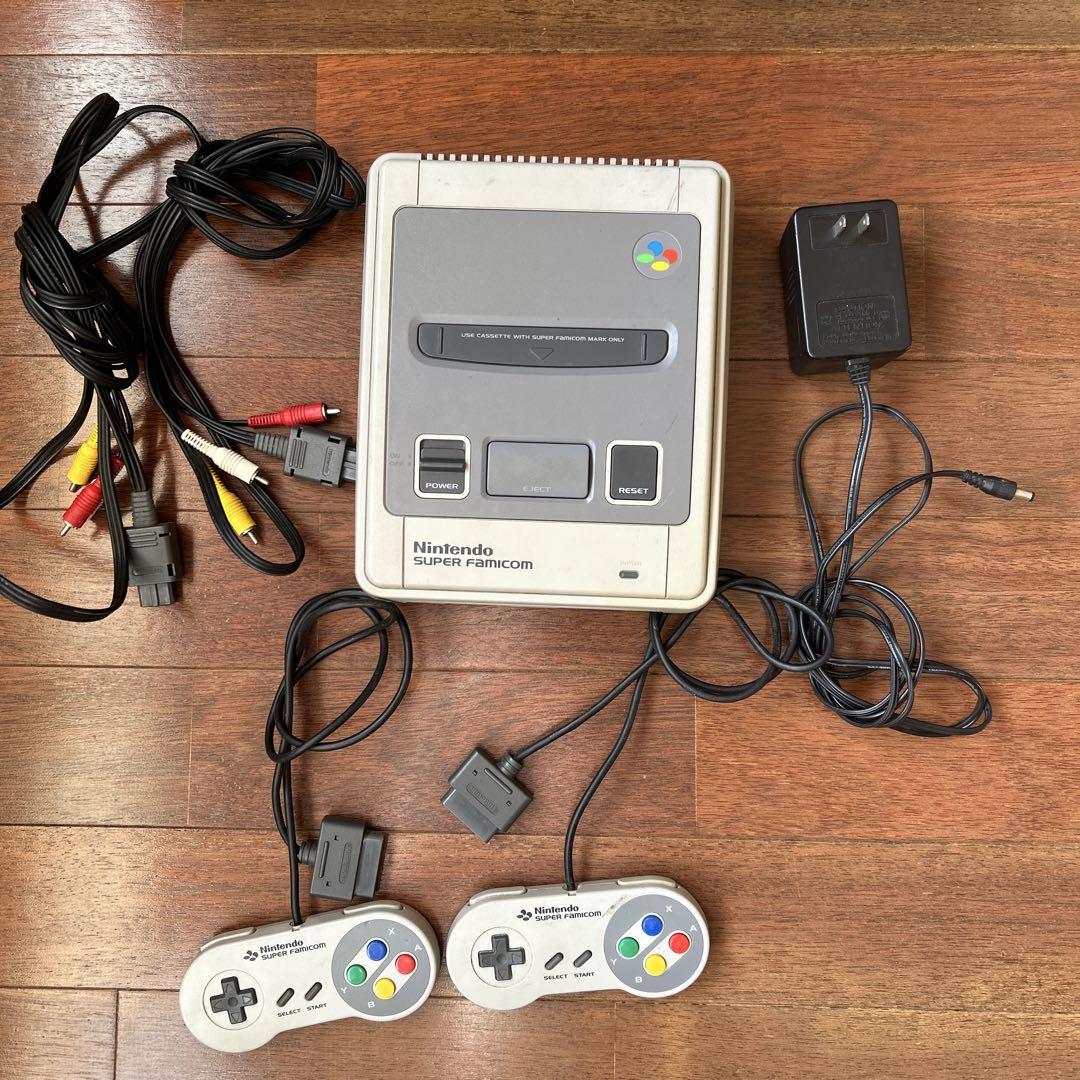 Nintendo スーパーファミコン 本体 コントローラー2個