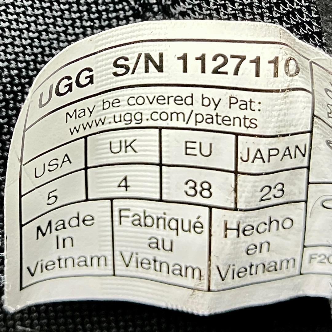 靴 UGG CA805 V2 23.0cm