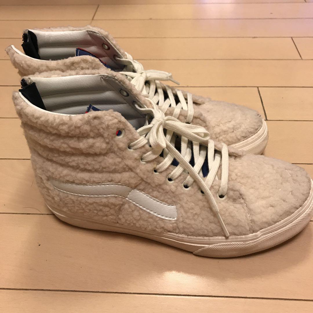 メルカリ Vans モコモコ スニーカー 23センチ バンズ 2 500 中古や未使用のフリマ メルカリ Vans モコモコ スニーカー 23センチ バンズ 2 500 中古や未使用のフリマ