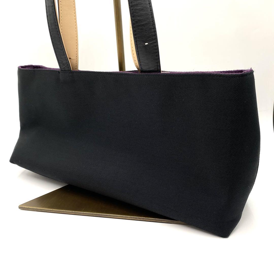 美品　GIVENCHY ナイロン ハンドバッグ　ブラック　ポーチ付き