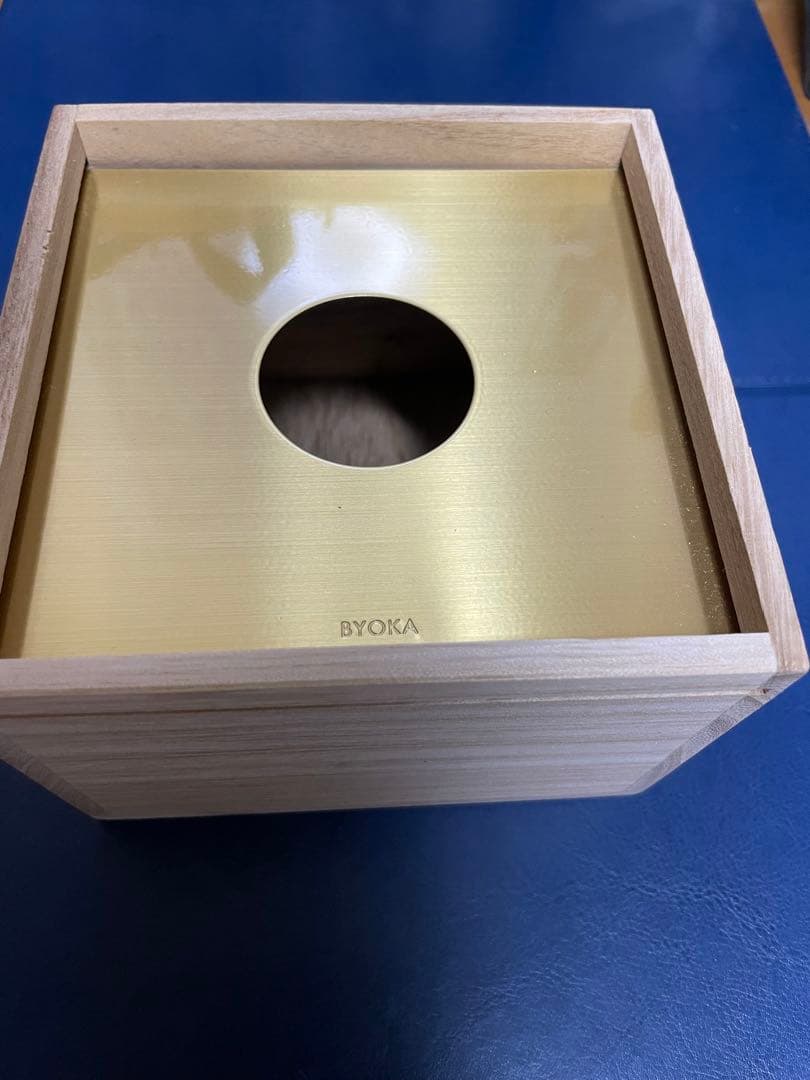 BYOKA Tissue Box Gold (+ ティッシュ付き) - ティッシュボックス BYOKA Tissue Box Gold (+ ティッシュ付き) - ティッシュボックス