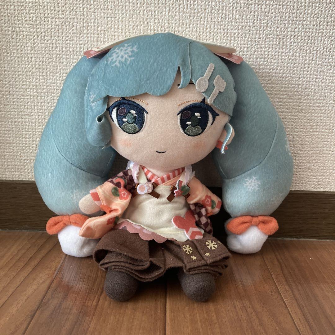 雪ミク 2024 ぬいぐるみ 冬のごちそうver, - メルカリ