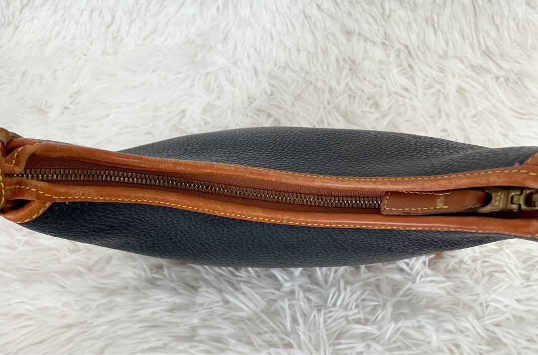 Dooney & Bourke ワンショルダーバッグ アヒルチャーム USA製