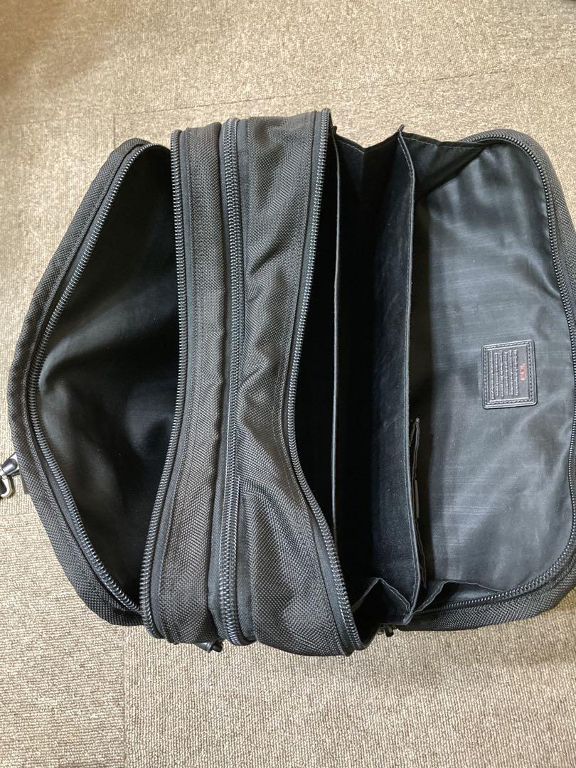 トゥミ　TUMI ブラック ビジネスバッグ　大容量　美品　26141DH