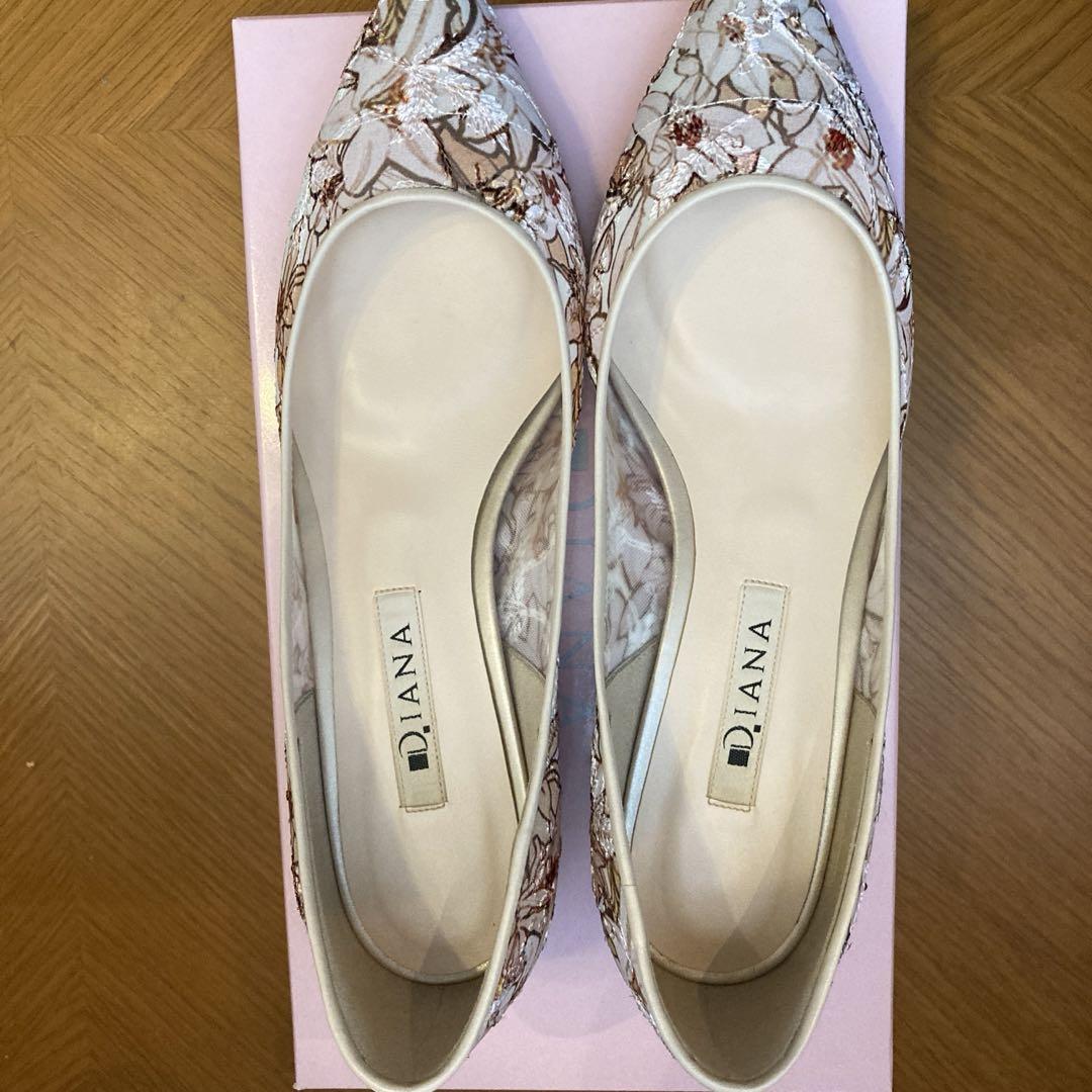 DIANA 花柄 パンプス 15204 アイボリー ミュシャ プリント刺繍 DIANA 花柄 パンプス 15204 アイボリー ミュシャ プリント刺繍