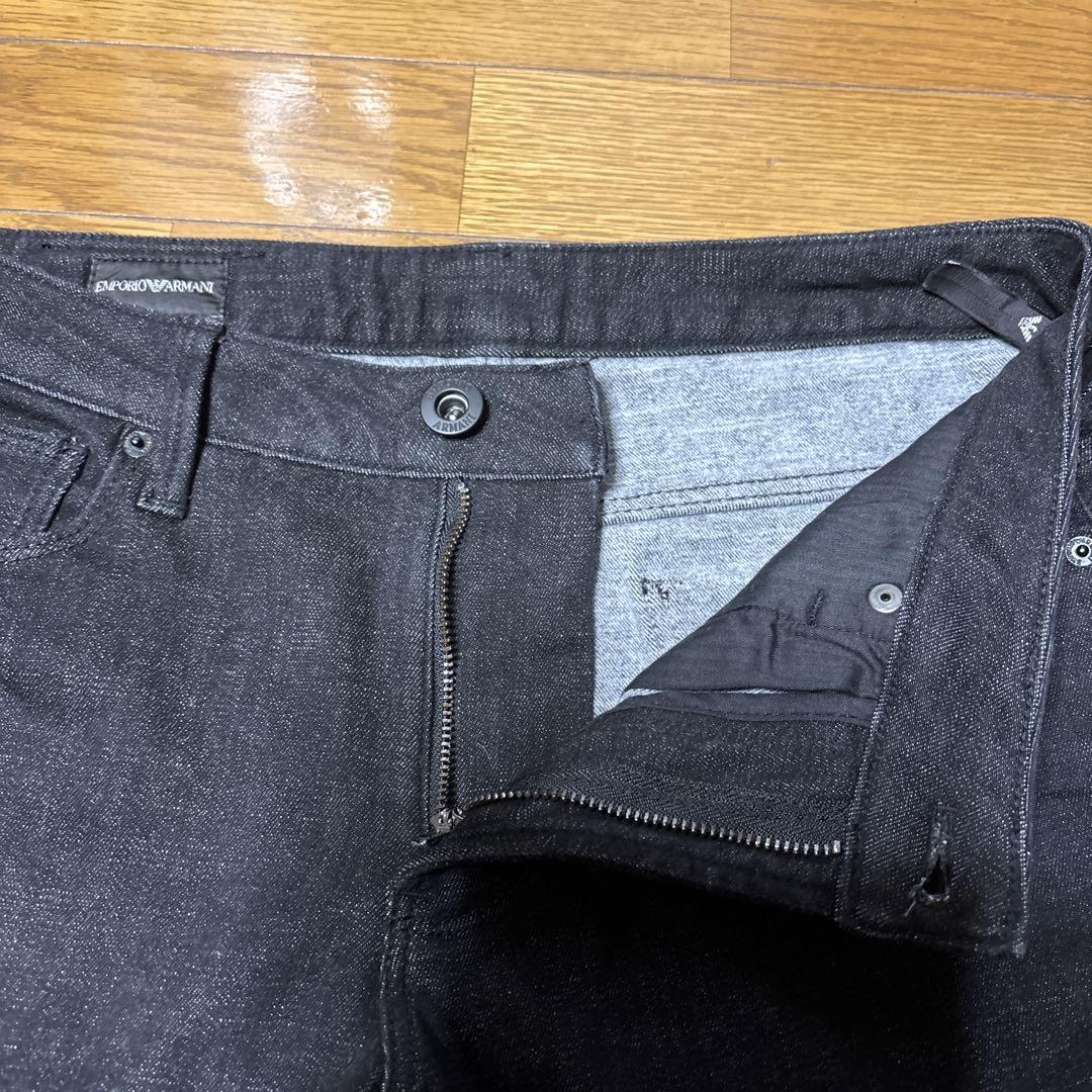 Emporio Armani ブラック　スリムフィットデニム Emporio Armani ブラック スリムフィットデニム
