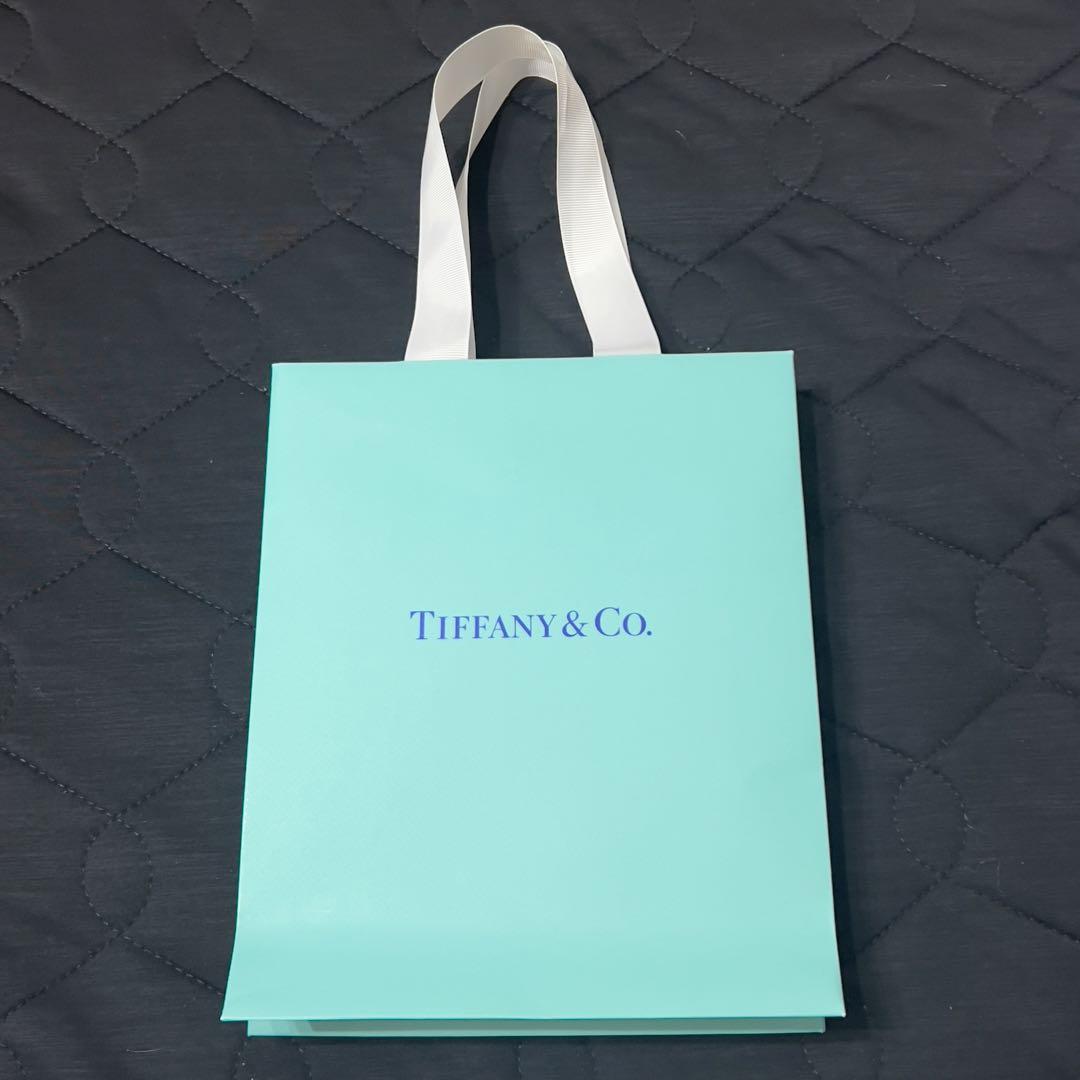 Tiffanyティファニー　銀座本店　チャーム　バードオンアロックショッパー ティファニー バードオンアロック ノベルティチャーム