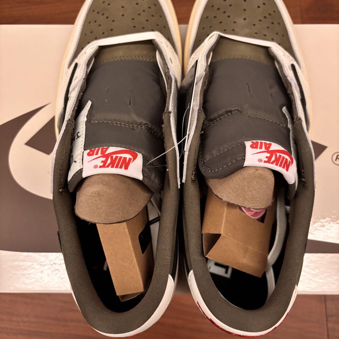 靴 Travis Scott Reverse Olive Air Jordan 1