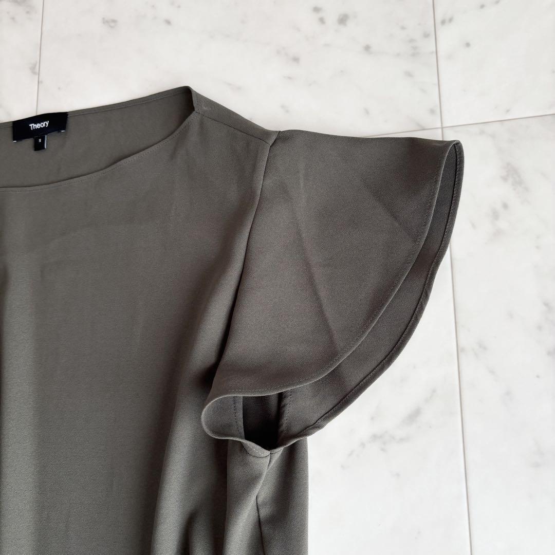 美品 Theory 24SS 袖フレアジョーゼットブラウス カーキ 美品 セオリー 24SS フレア袖 ジョーゼット プルオーバー