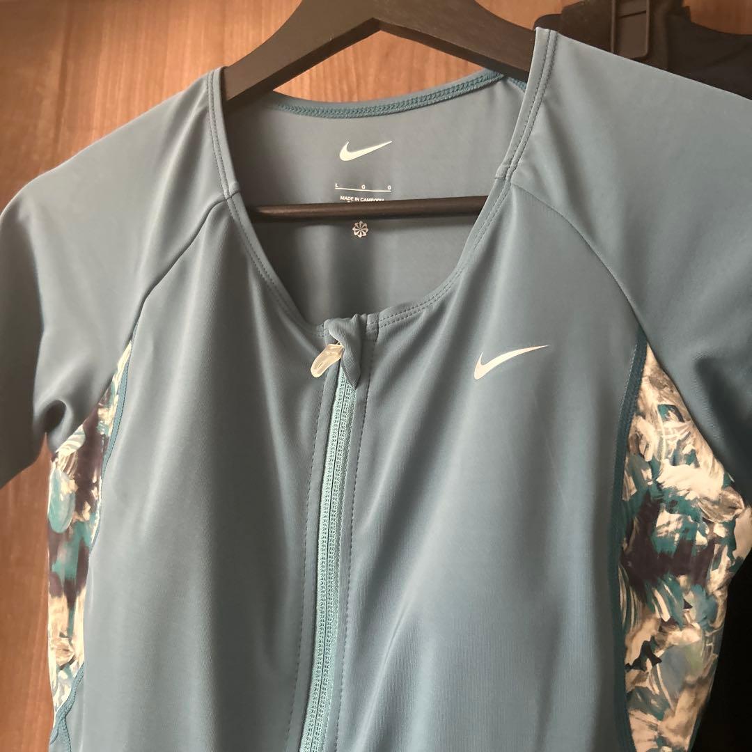 新品未使用　ナイキ　フィットネス水着　袖付き　半袖　スパッツ