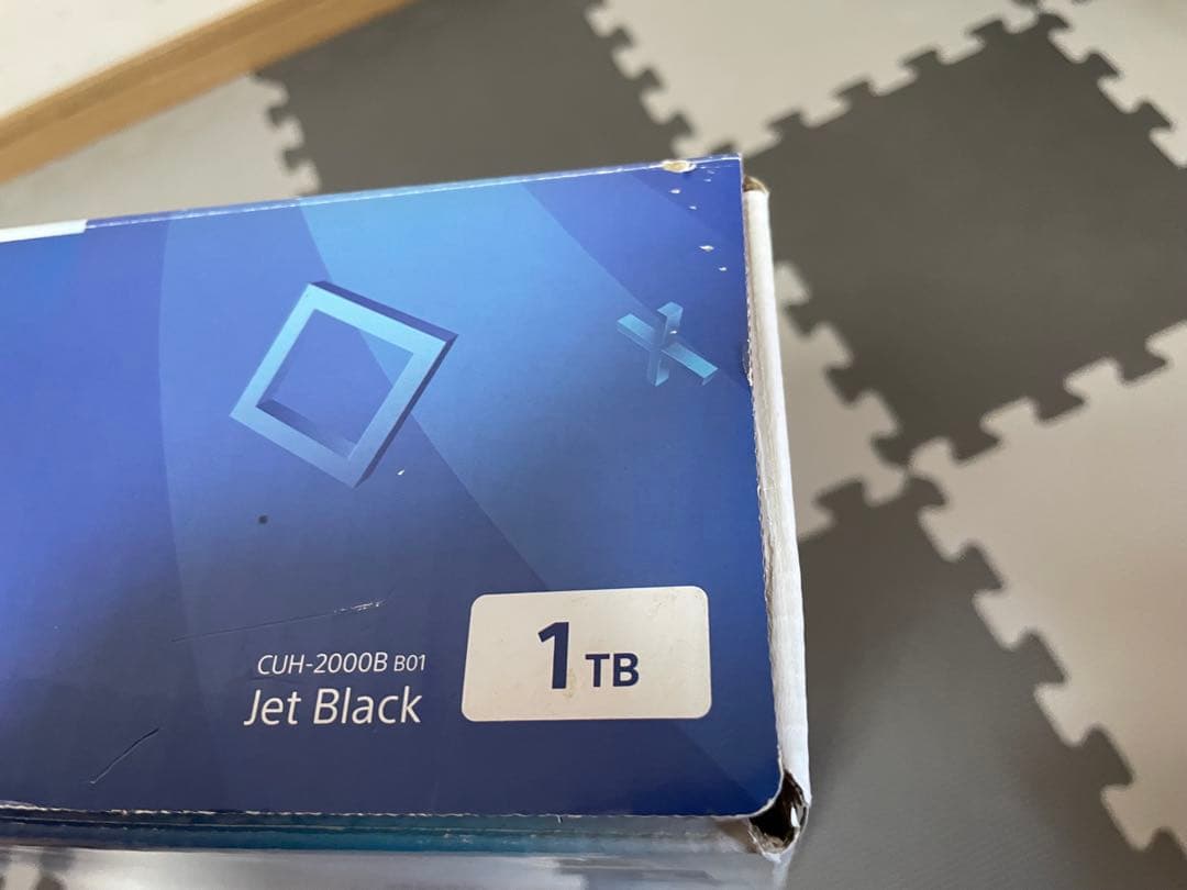 SONY PS4 本体 CUH-2000B 1TB コントローラー付き SONY PS4 本体 CUH-2000B 1TB コントローラー付き