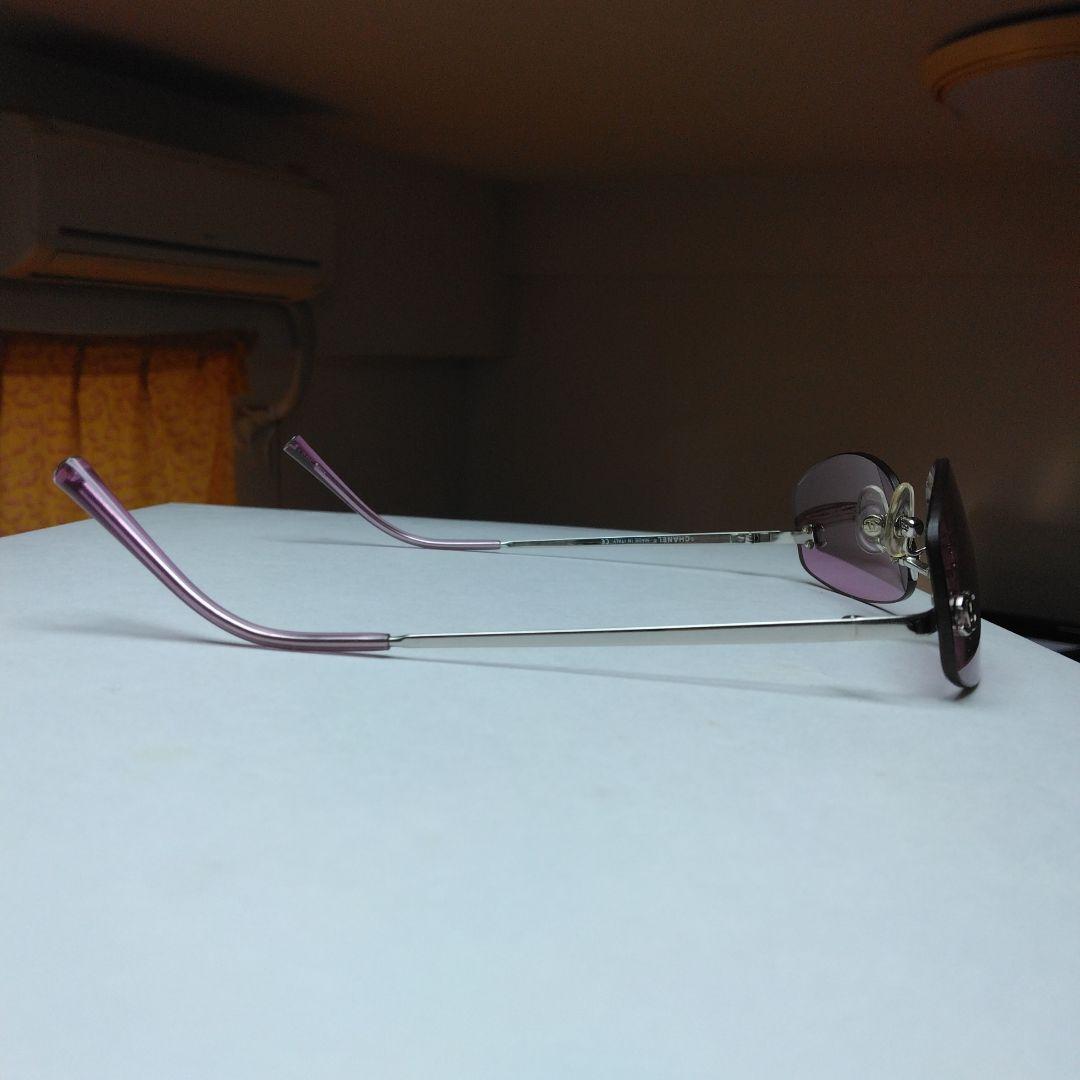 ピンクレンズ オーバルサングラス