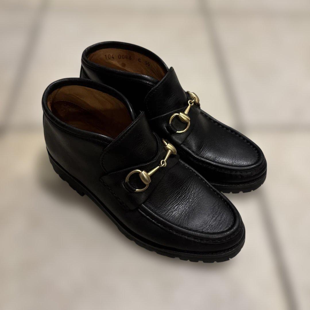 極美品 付属品 グッチ チャッカブーツ スエード ホースビット 黒 金 26.5 GUCCI グッチ ホースビット 黒 ゴールド金具 チャッカブーツ