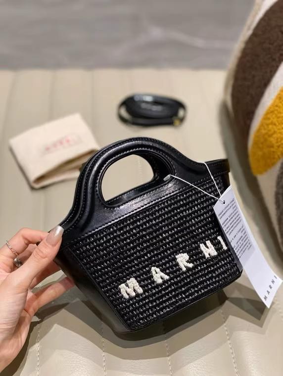 希少！！MARNI かごバッグ ローシェンナブ ショルダーバッグ MARNI かごバッグ ローシェンナブ ショルダーバッグ - メルカリ