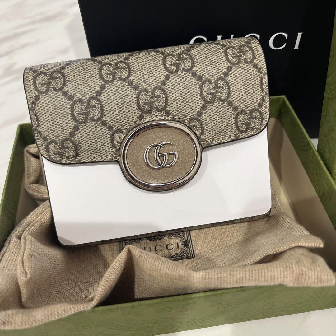 GUCCI三つ折り