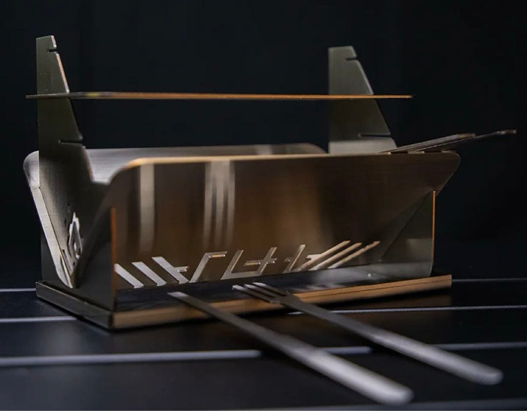 スマホサイズ焚き火台やや傷や汚れあり