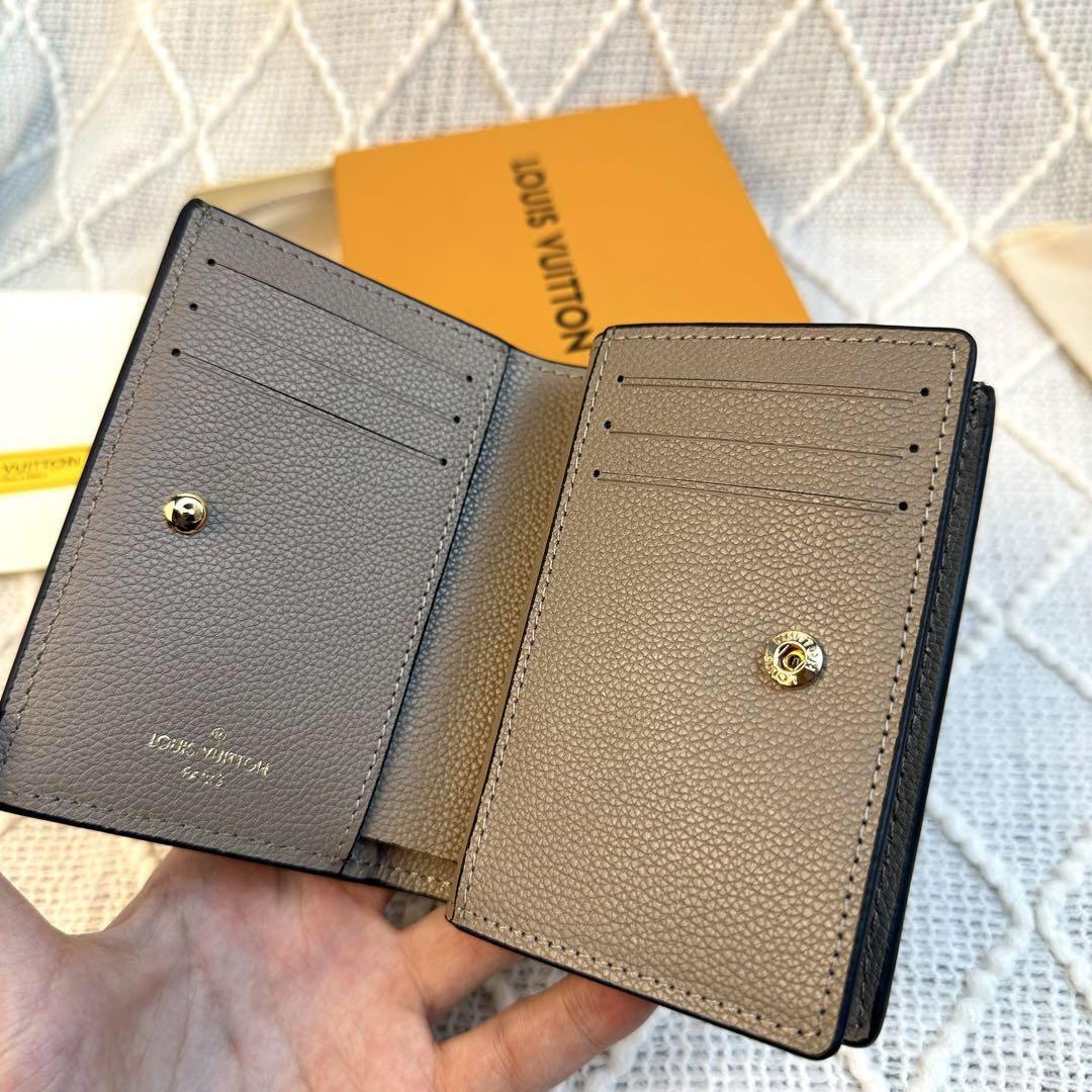 箱付き ルイヴィトン 二つ折り財布 小銭入れ付き