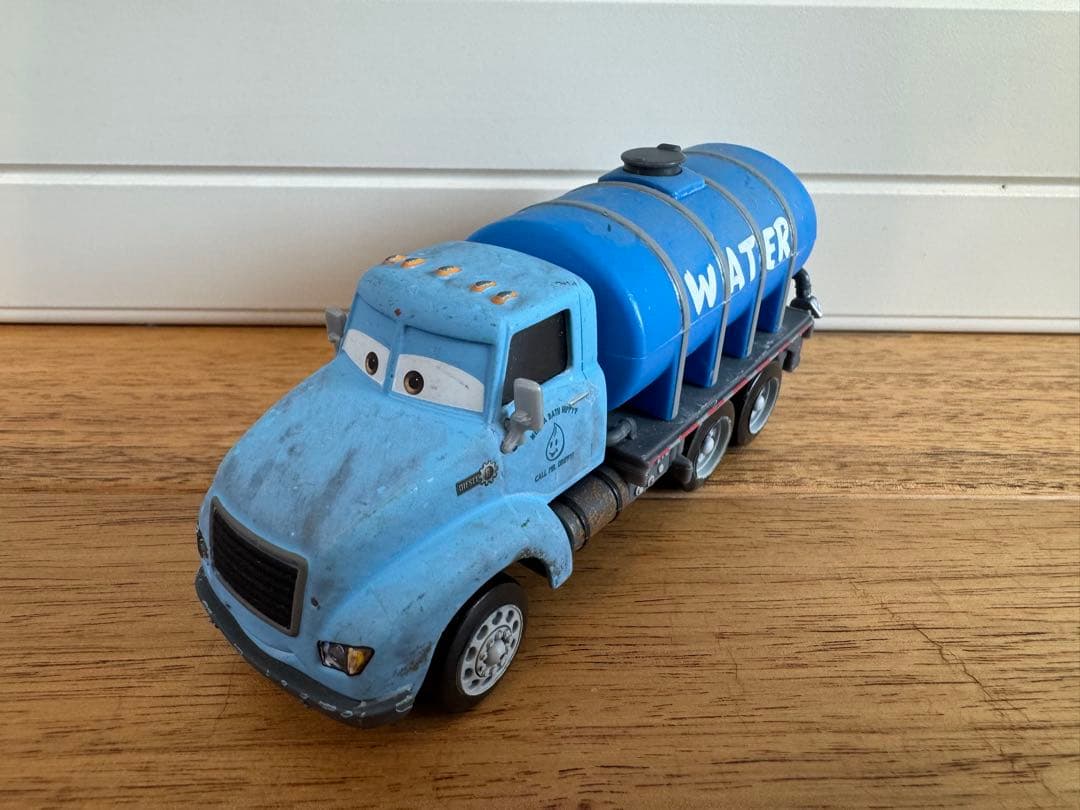 マテル社 カーズ ドリッピー目立った傷や汚れなし