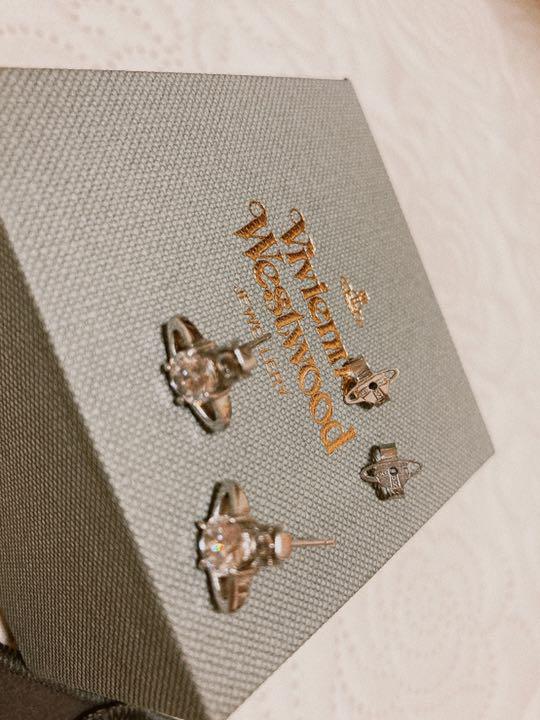 贈り物 ヴィヴィアンウェストウッド ピアス両耳 レイナシリーズ REINA アクセサリー