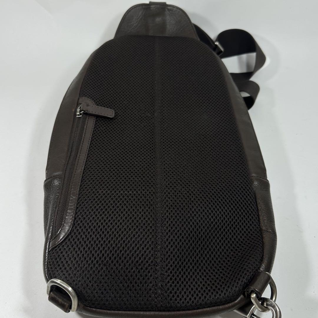 COACH コーチ　ブラウンレザーボディーバッグ　斜め掛けショルダーバッグ