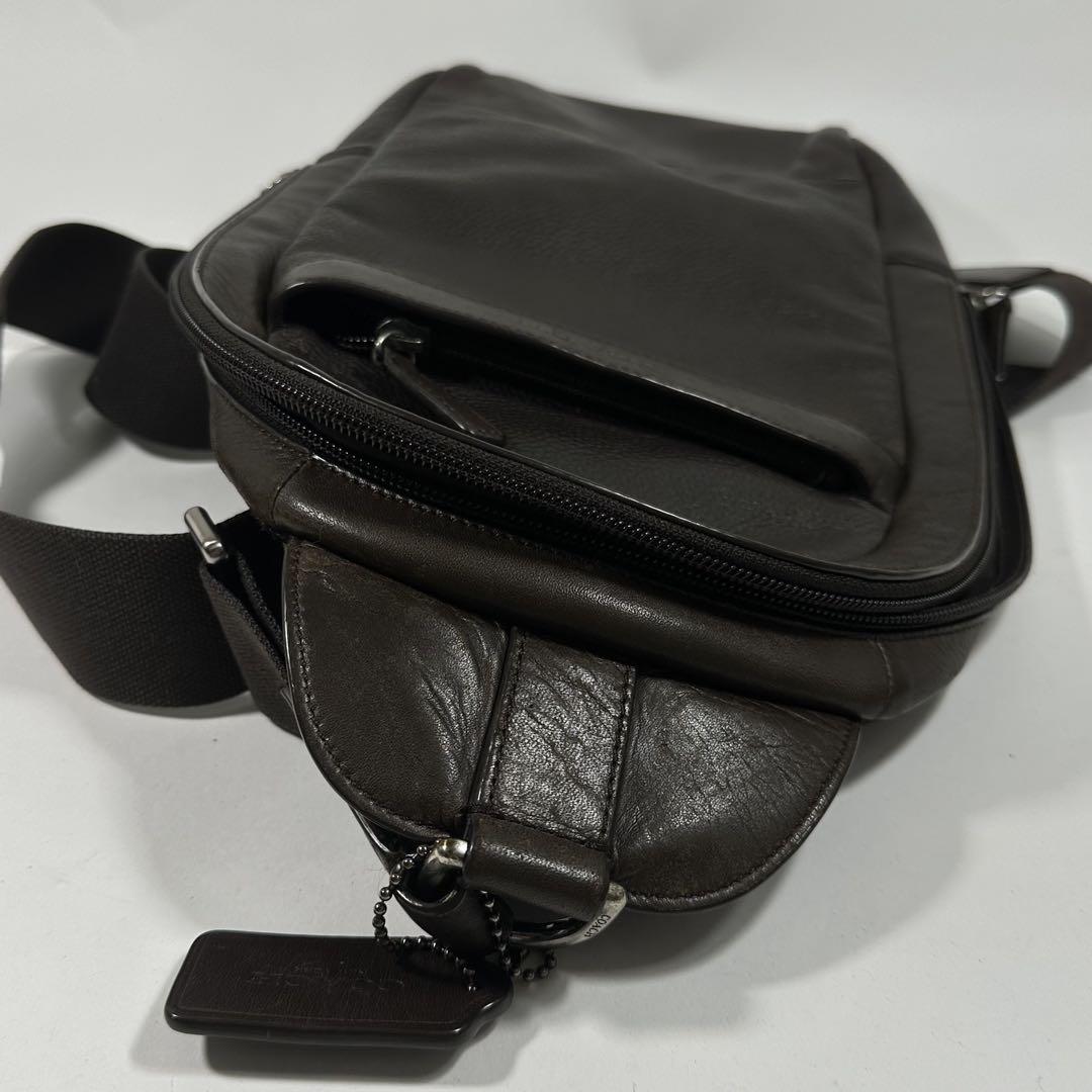 COACH コーチ　ブラウンレザーボディーバッグ　斜め掛けショルダーバッグ