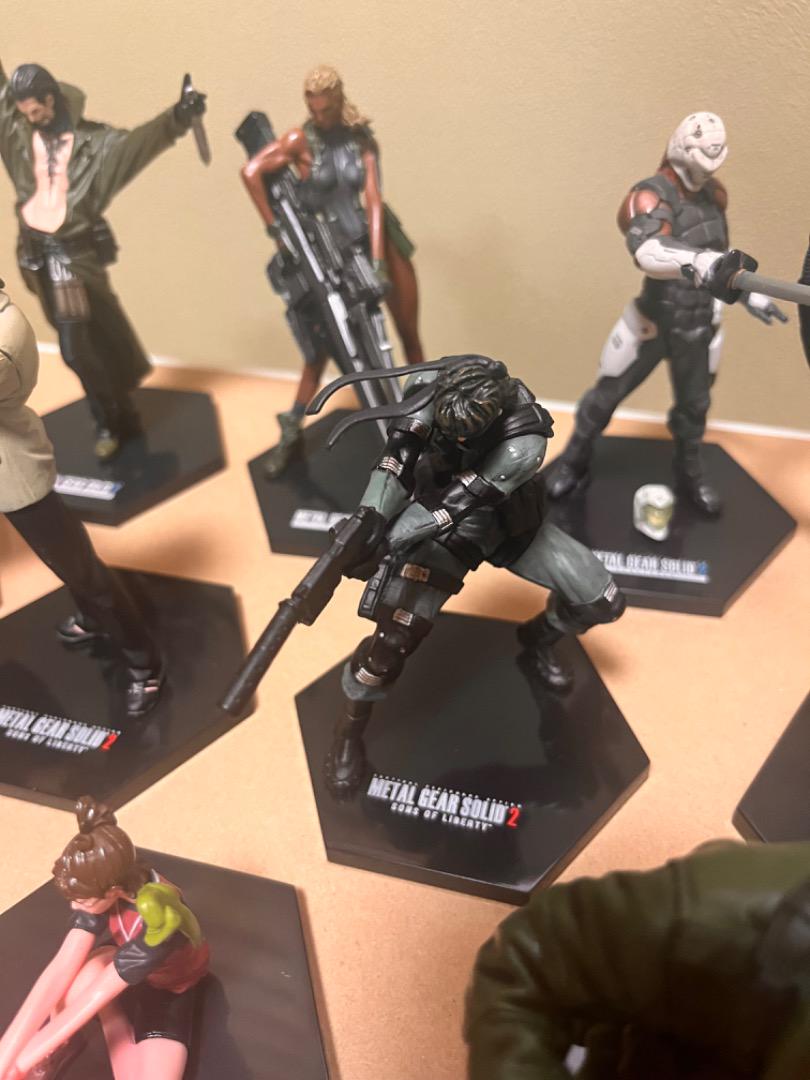 レア】メタルギアソリッド2フィギュア 3体セット