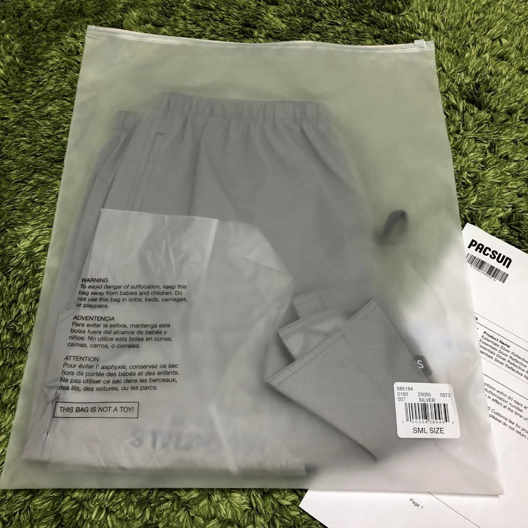 安いセール FOG ナイロンショーツ シルバー S loevS-m71708502246 Essentials エッセンシャルズ 新品NEW