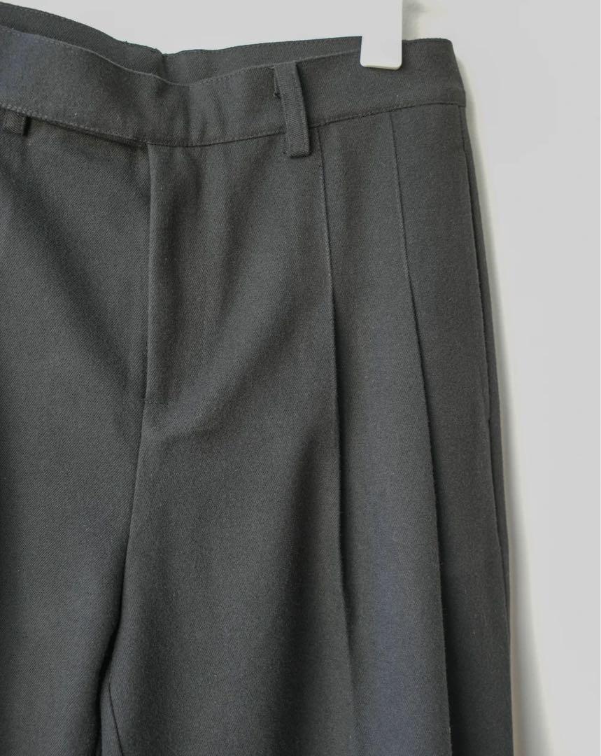 パンツ bonbon store TWO TUCK PANTS B4012 BLUETOWN TWO TUCK PANTS B4012 - メルカリ