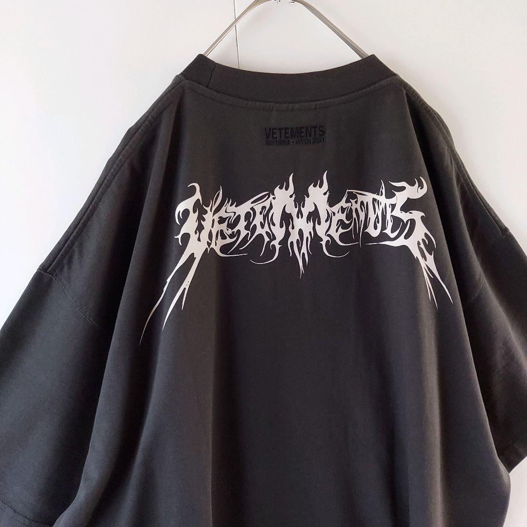 関税送料込【VETEMENTS】メタルパッチロゴオーバーサイズTシャツ 20AW ヴェトモン メタルパッチ オーバーサイズ Tシャツ XL 黒