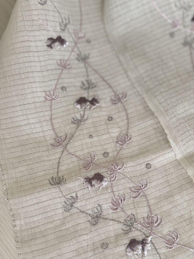【未使用】　小千谷縮　半衿　刺繍入り