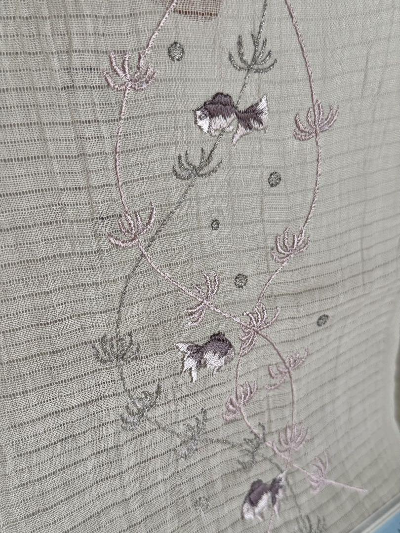 【未使用】　小千谷縮　半衿　刺繍入り