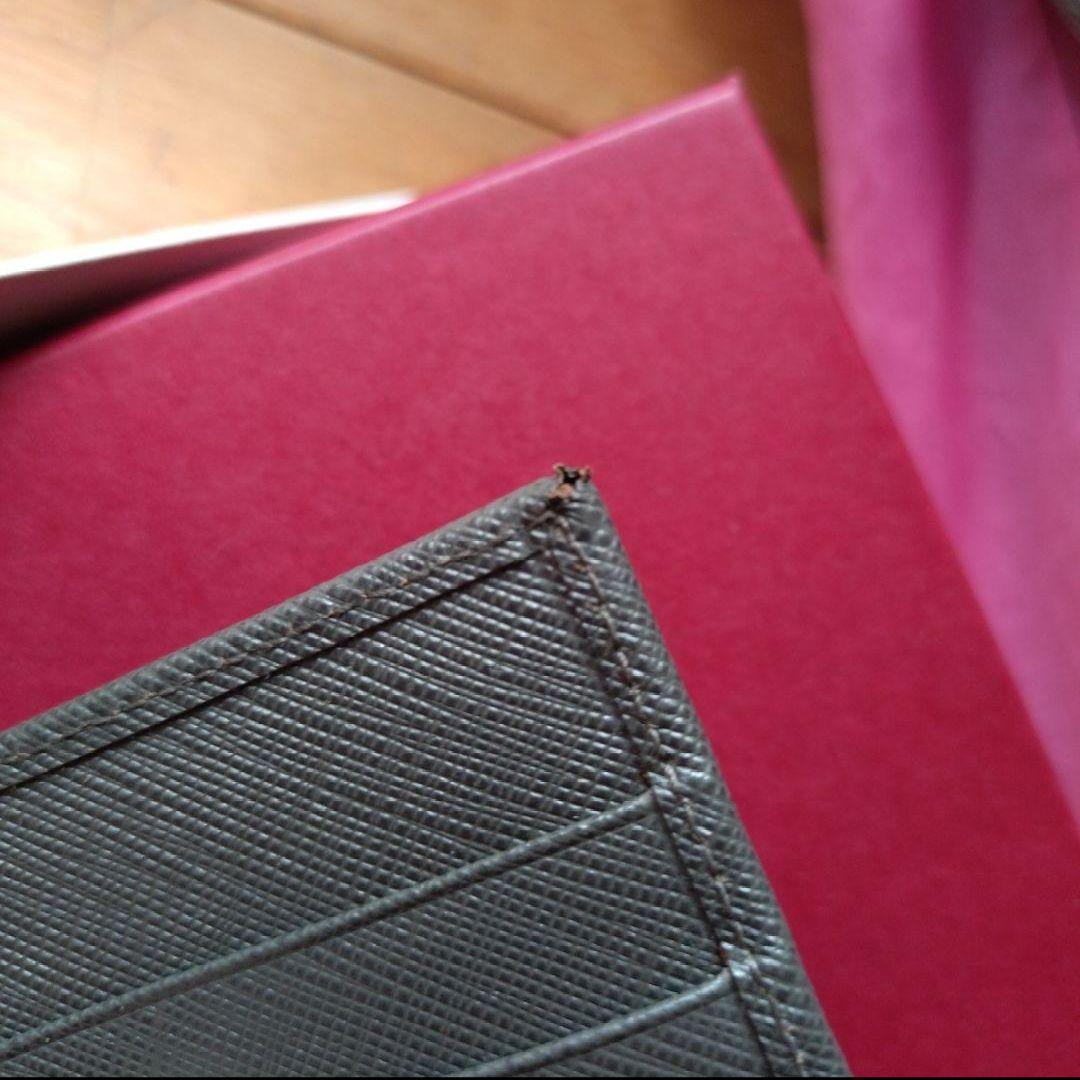 Salvatore Ferragamo シルバー 長財布