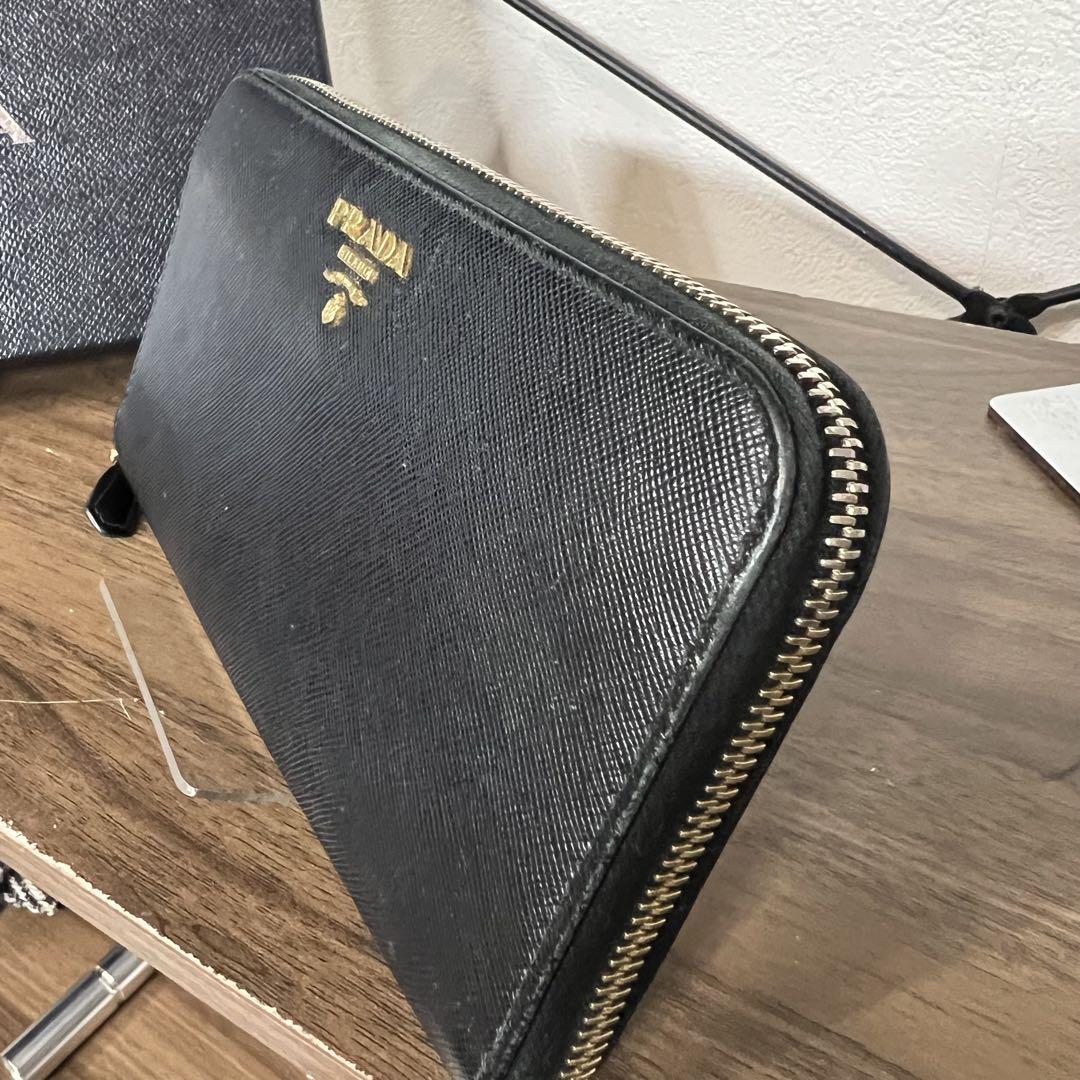 あ*ん様 PRADA サフィアーノレザー 長財布 ブラック