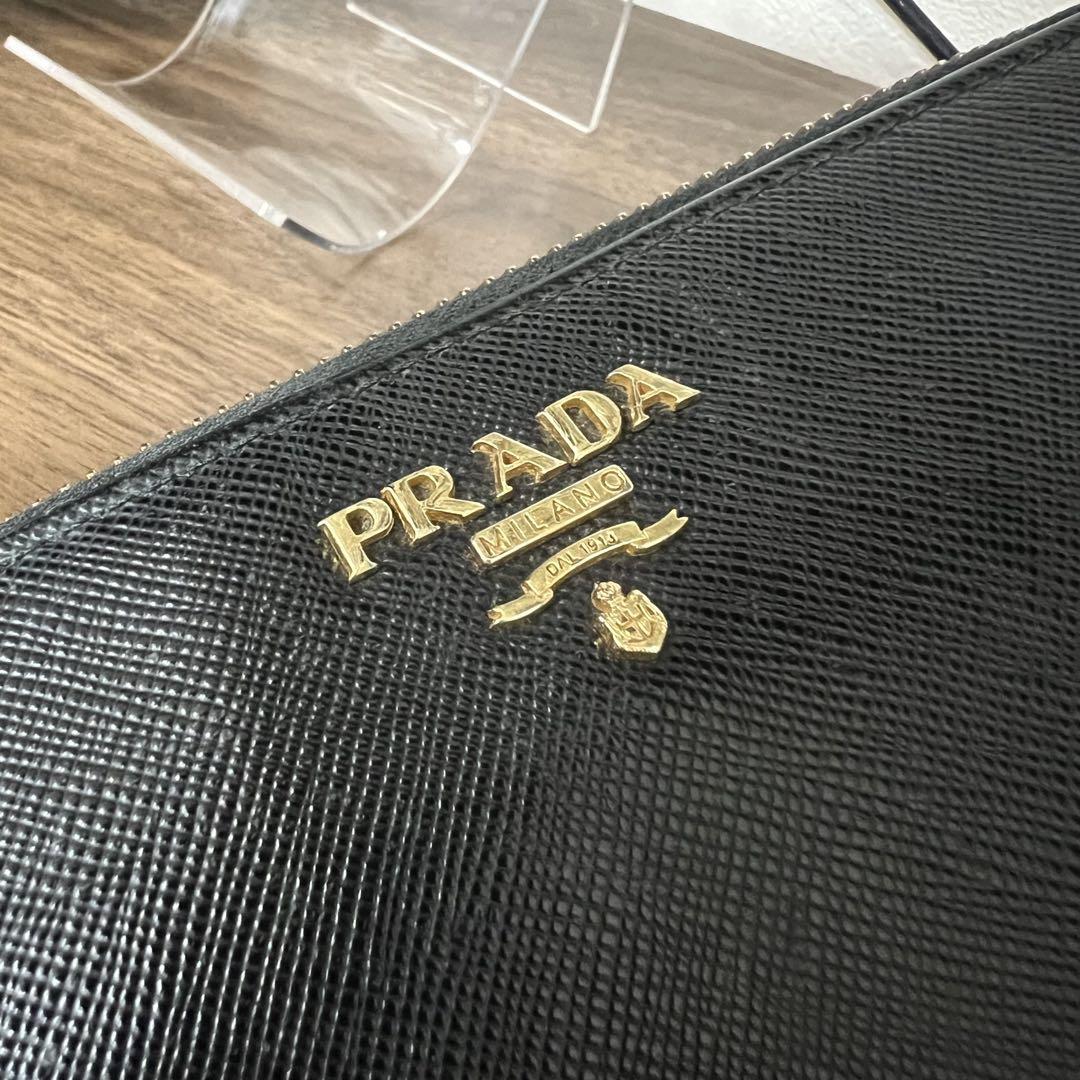 あ*ん様 PRADA サフィアーノレザー 長財布 ブラック