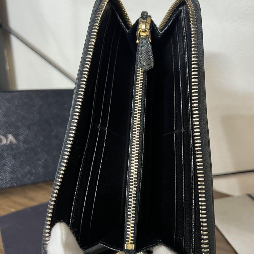 あ*ん様 PRADA サフィアーノレザー 長財布 ブラック