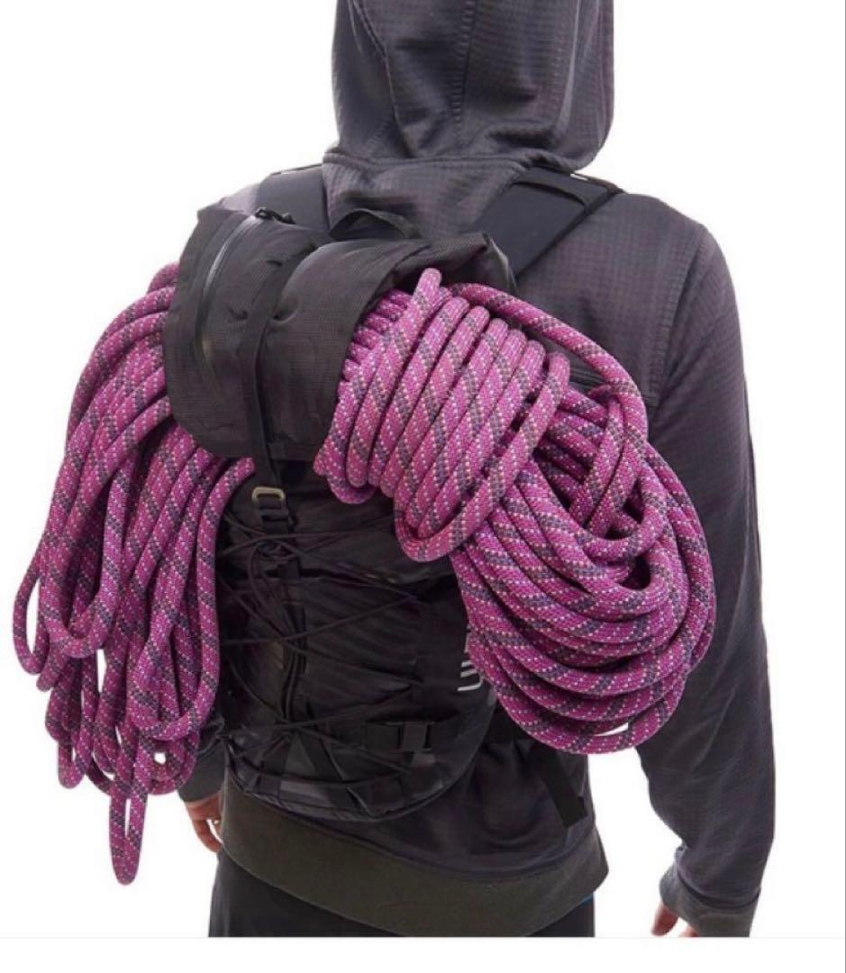 ULTIMATE DIRECTION SCRAM