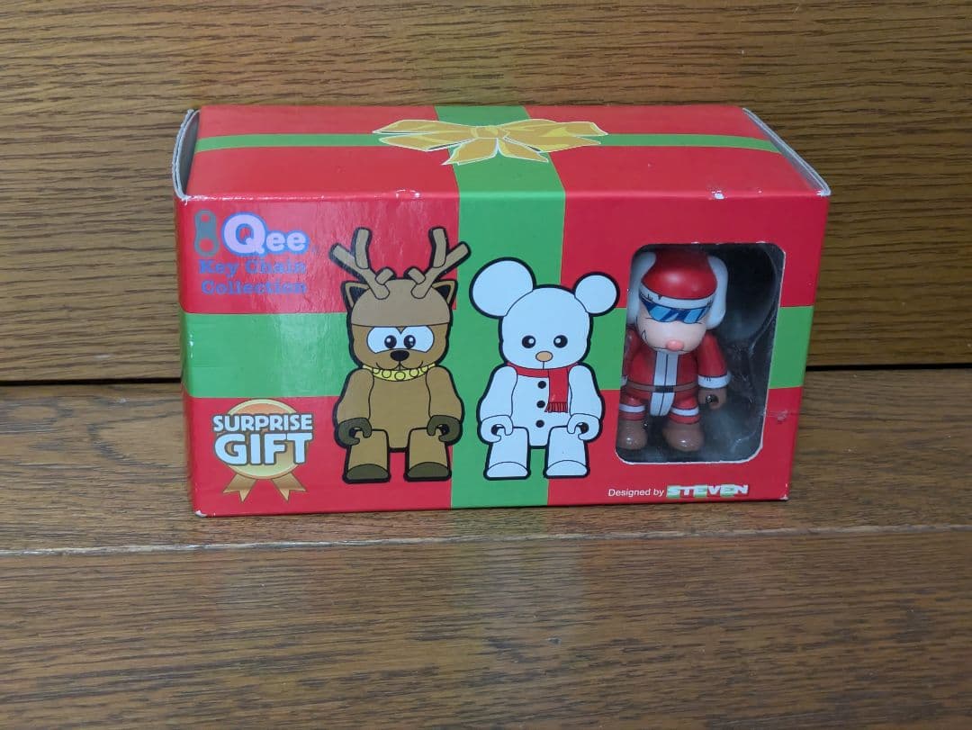 Qee Surprise Gift クリスマスフィギュアセット