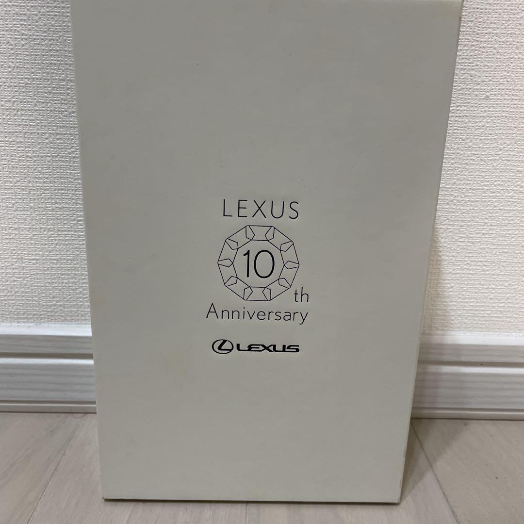 レクサス 非売品 シャンパン I took a side-saddle ride in Ame-chan's late 40-series Lexus
