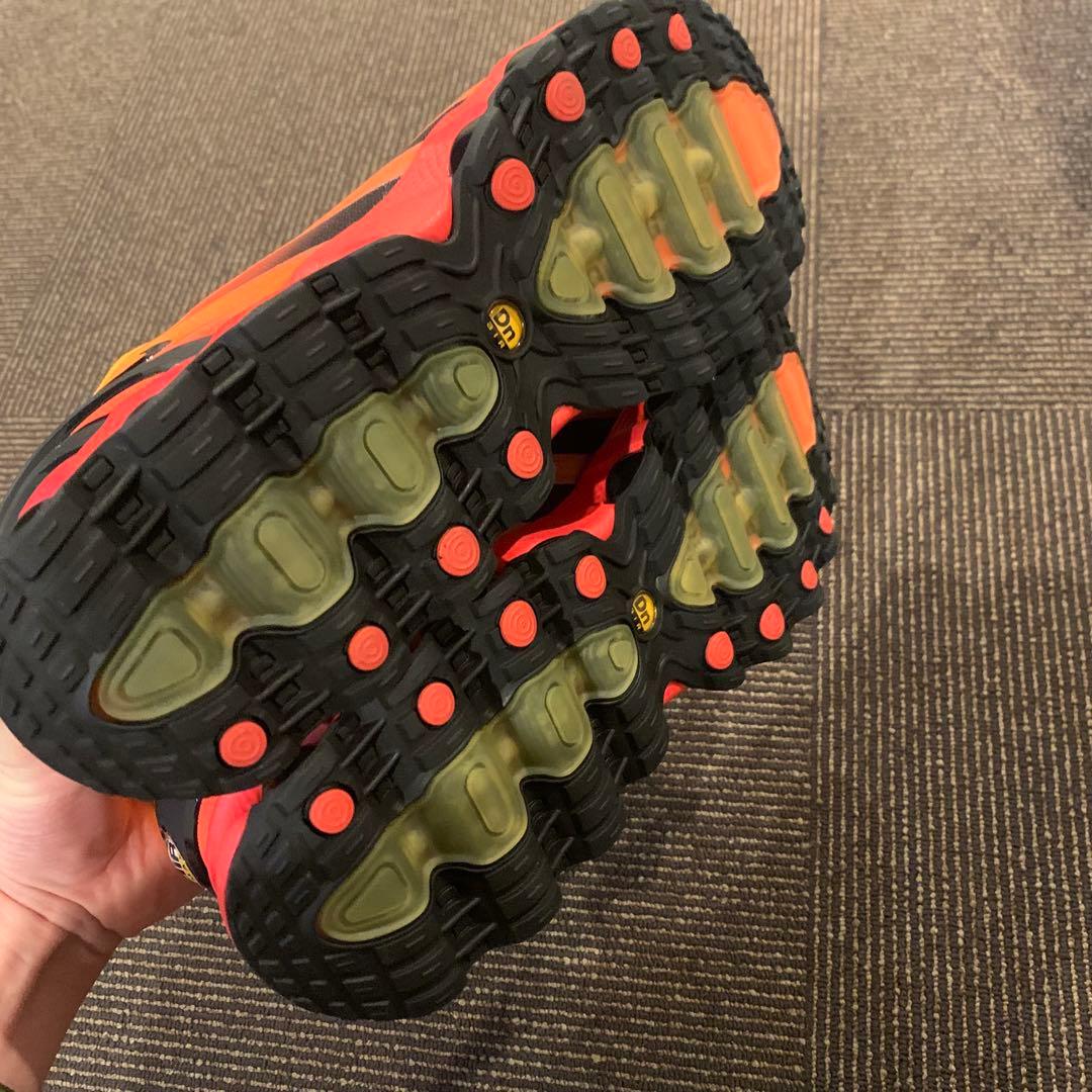 新品 箱タグ付NIKE AIR MAX DN8 27cm FQ7860-800 新品 箱タグ付NIKE AIR MAX DN8 27cm FQ7860-800