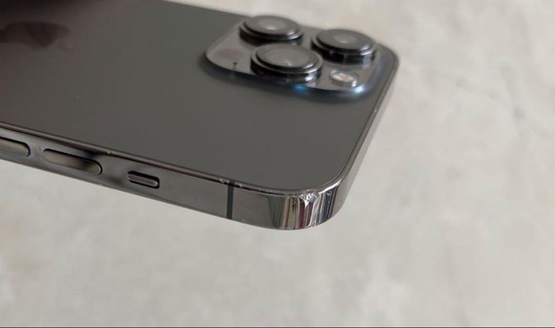 【美品】iPhone 13 Pro グラファイト+ 充電ケーブル + 本体箱 美品】iPhone 13 Pro グラファイト+ 充電ケーブル + 本体箱